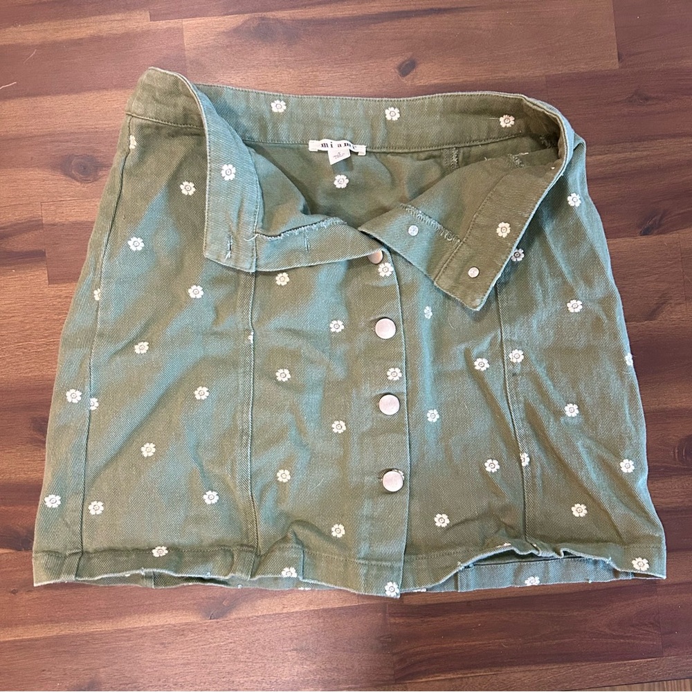 miami francesca green mini skirt with flower embroidery design